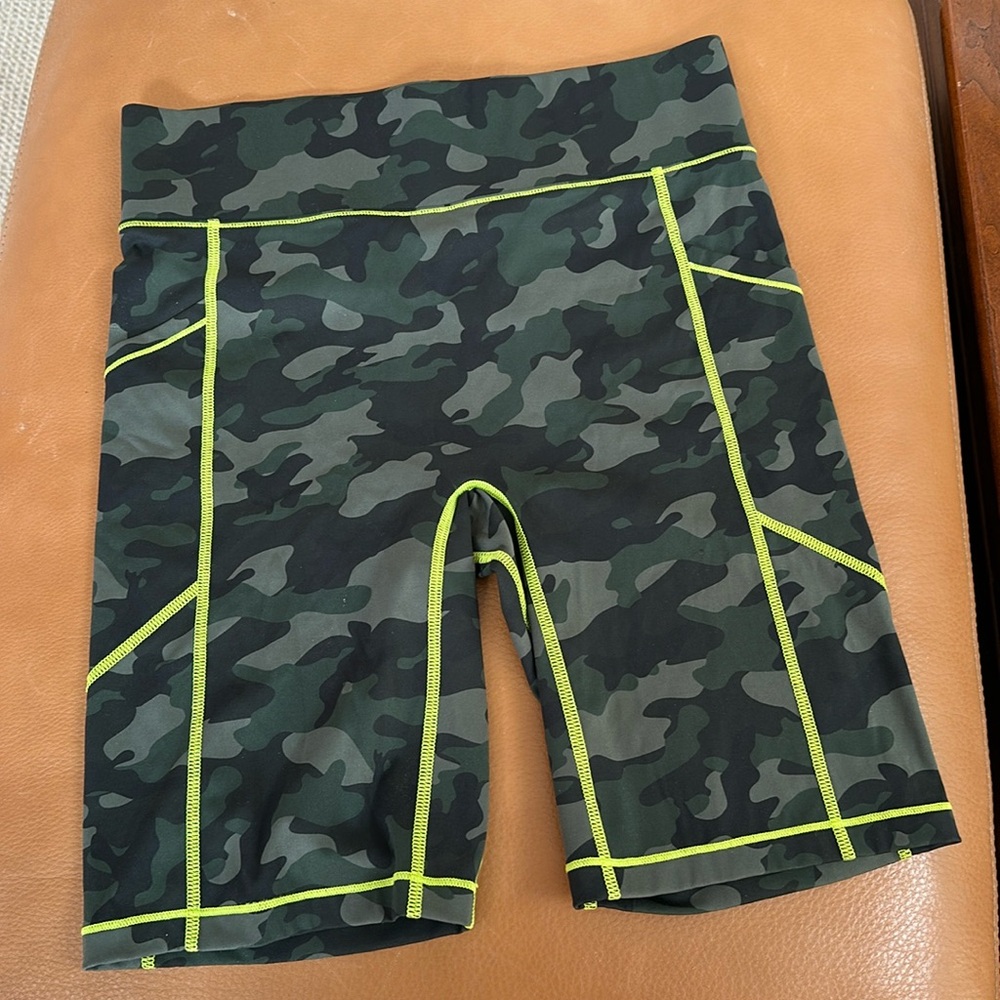 Bike/yoga shorts